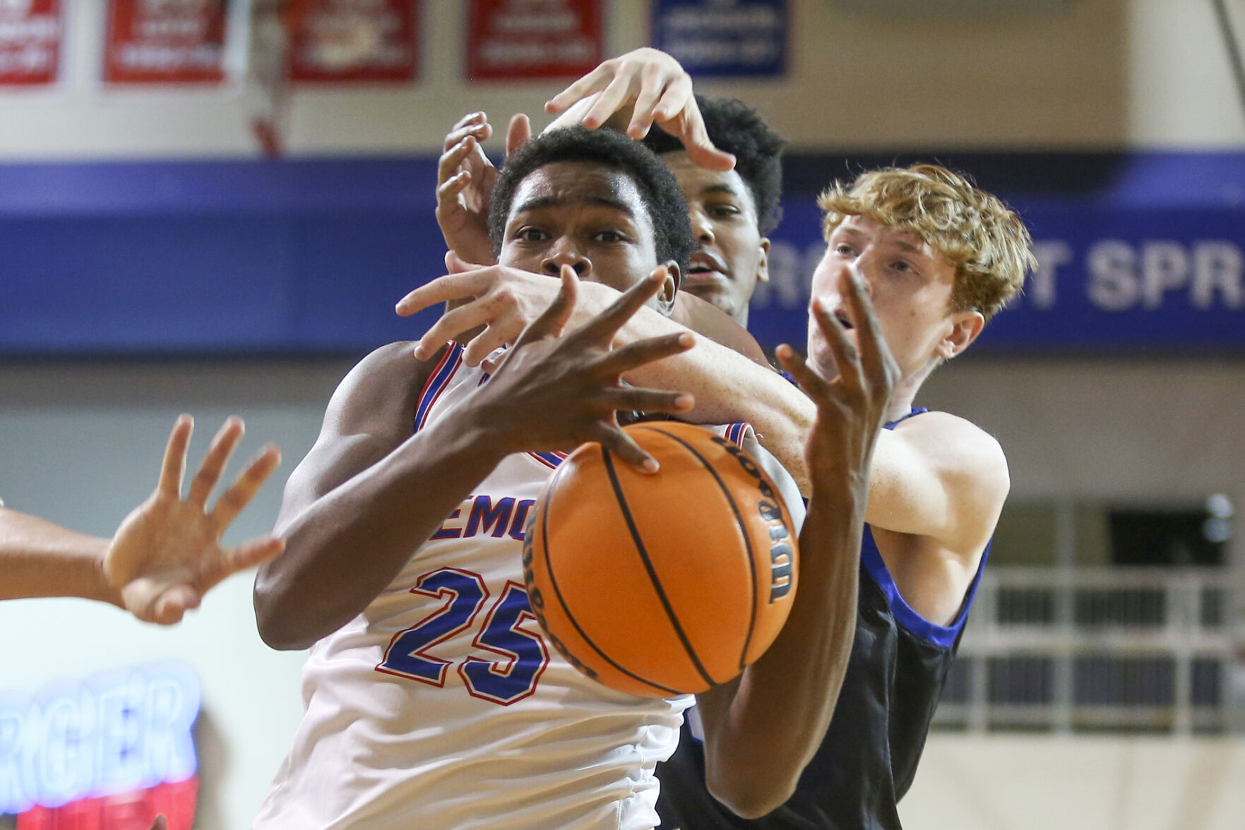 Memorial vs Victory Christian